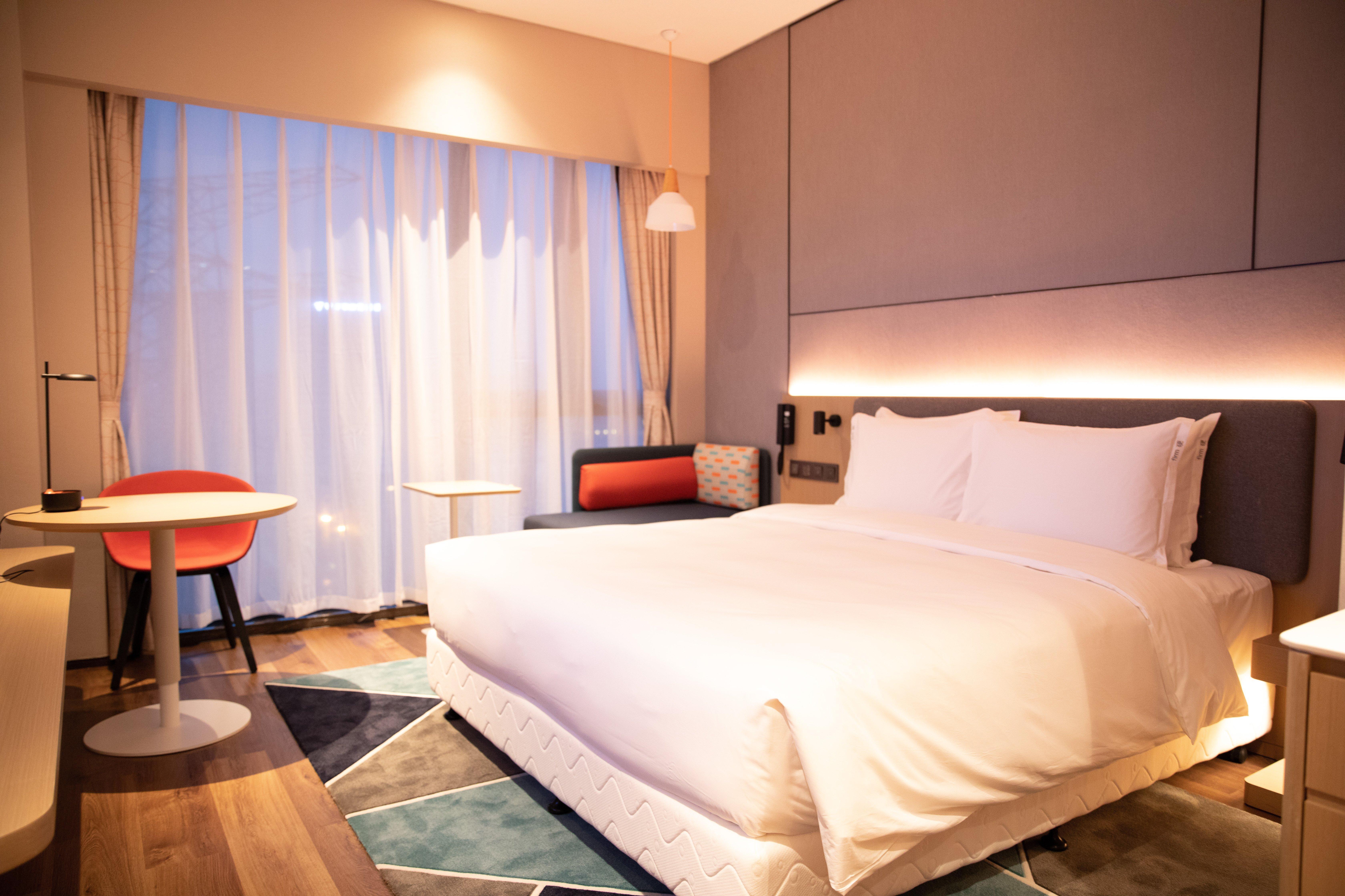 Holiday Inn Express Shenzhen Longhua By Ihg Exterior photo